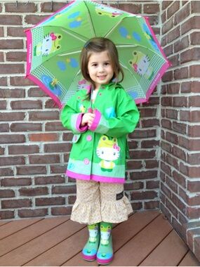 🐸🦜⛅️🛁🚿so cute Western Chief Pink and Green Kids Rain Boots with Animal Print
